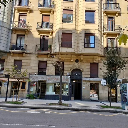 Wonderful Con Bano Δωμάτια σε οικογενειακή κατοικία Σαν Σεμπαστιάν