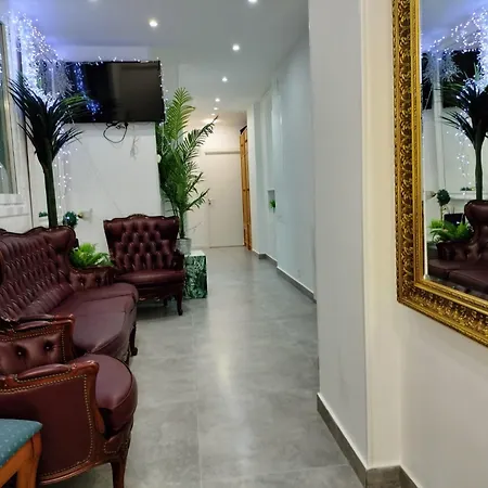 Wonderful Con Bano Δωμάτια σε οικογενειακή κατοικία