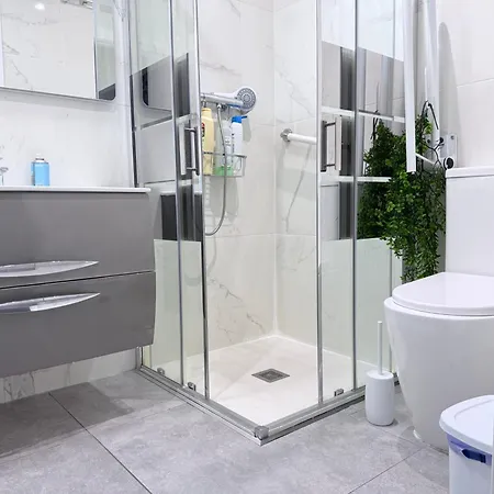 Wonderful Con Bano * Сан-Себастьян