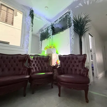 Wonderful Con Bano Δωμάτια σε οικογενειακή κατοικία