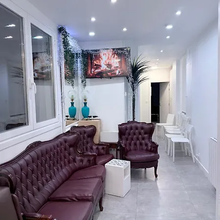 Wonderful Con Bano Δωμάτια σε οικογενειακή κατοικία *